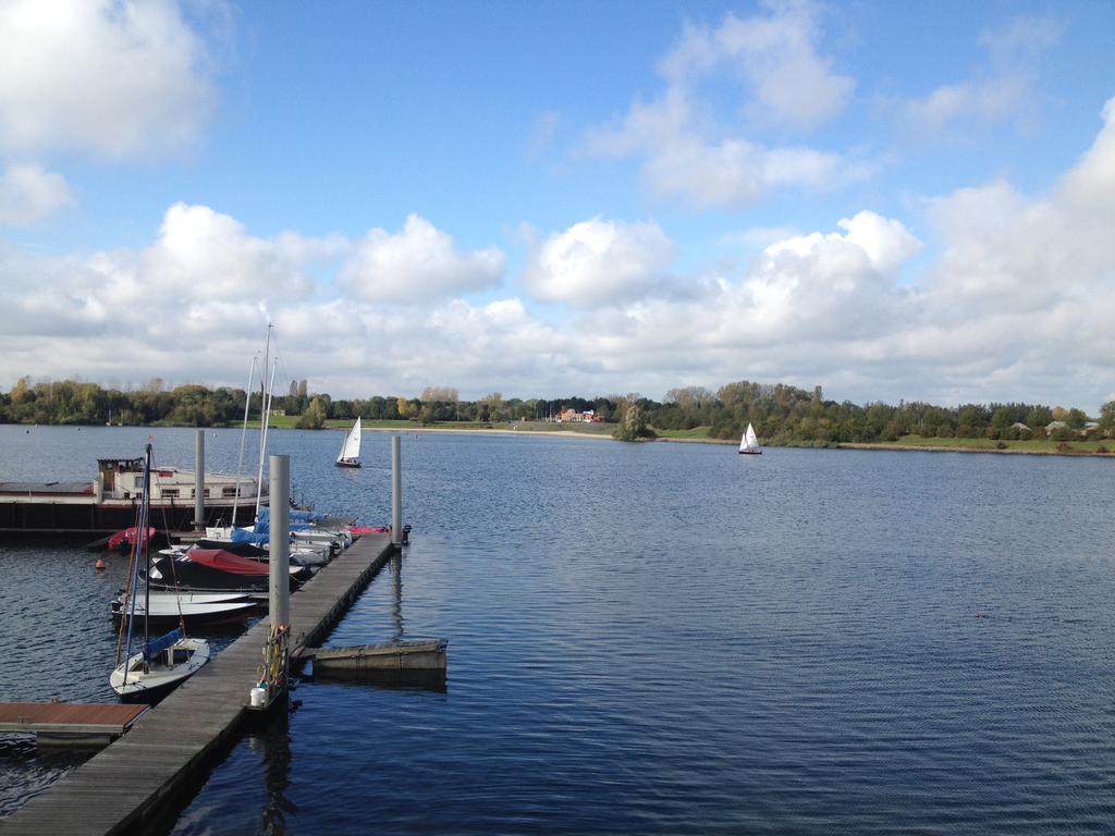 Sailcenter Limburg Vandrerhjem Kinrooi Eksteriør bilde