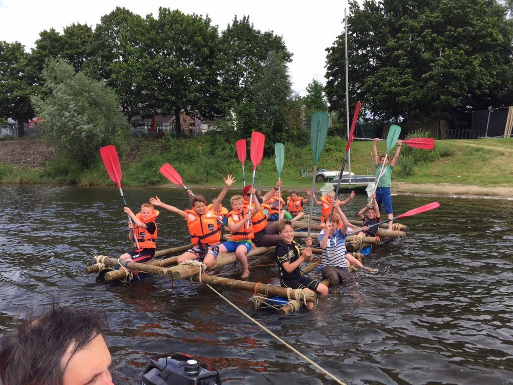 Sailcenter Limburg Vandrerhjem Kinrooi Eksteriør bilde